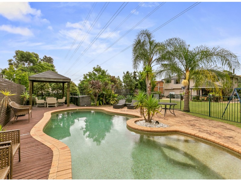 15 Knightsbridge Avenue, Belrose NSW 2085