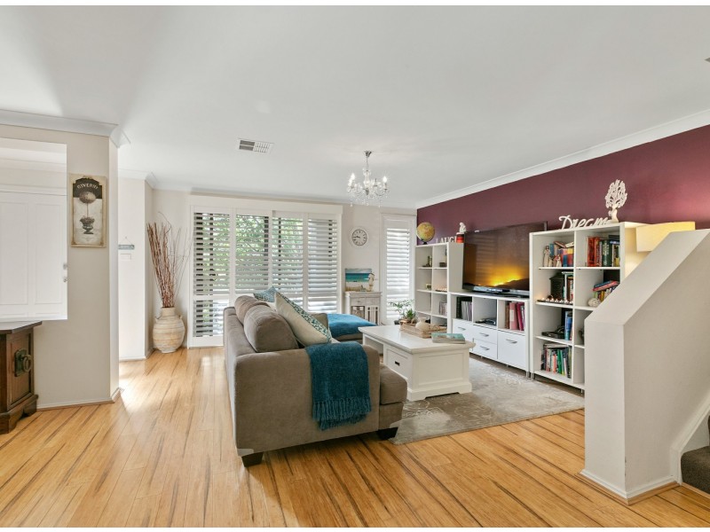 25 Child Circuit, Belrose NSW 2085