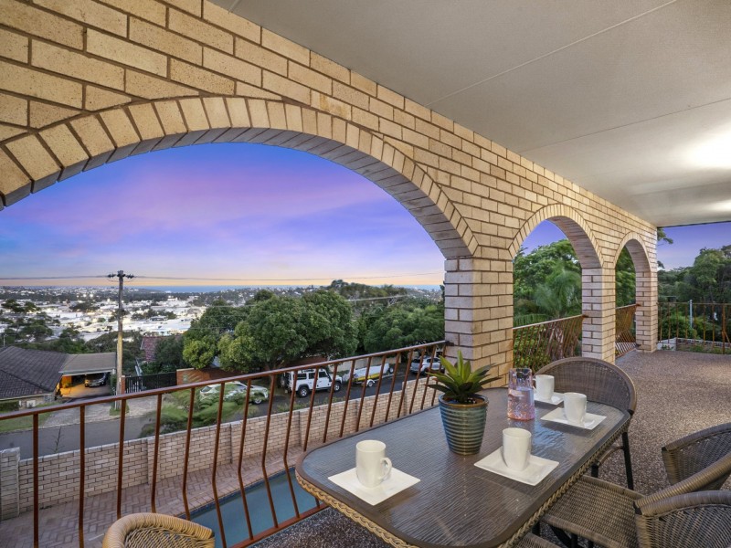 19 Allenby Park Parade, Allambie Heights NSW 2100