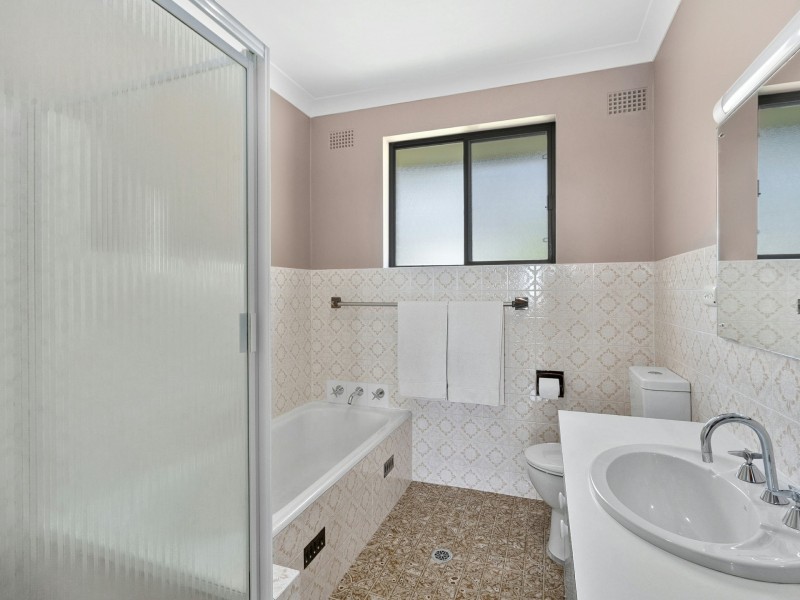 19 Allenby Park Parade, Allambie Heights NSW 2100