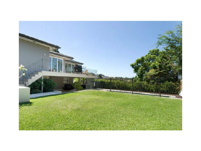 54 Dundilla Road, Frenchs Forest NSW 2086