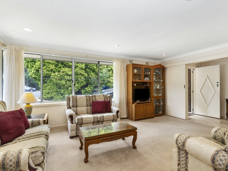136 Blackbutts Road, Frenchs Forest NSW 2086