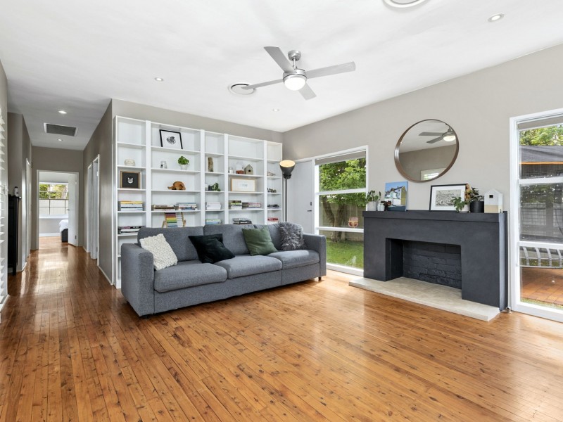 102 Prince Charles Road, Frenchs Forest NSW 2086