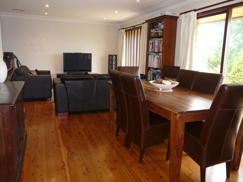 32 Merrilee Crescent, Frenchs Forest NSW 2086