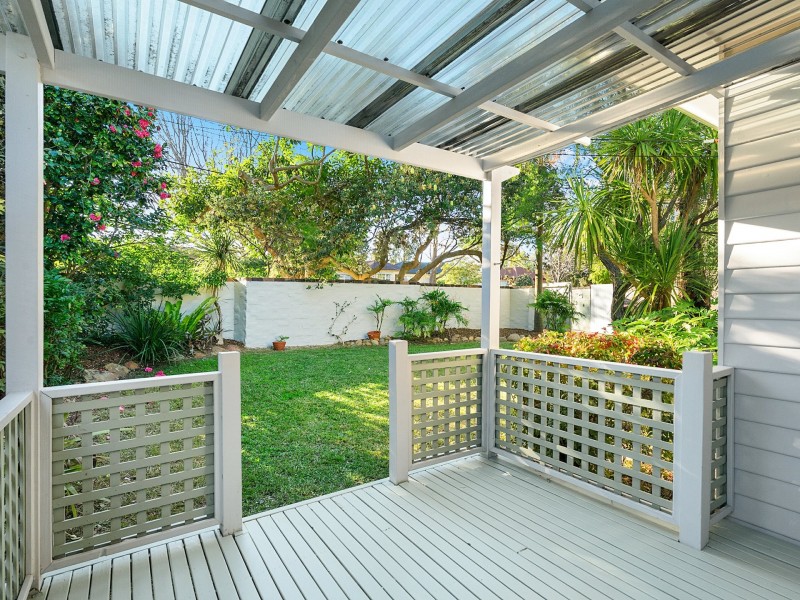 27 Pringle Avenue, Belrose NSW 2085