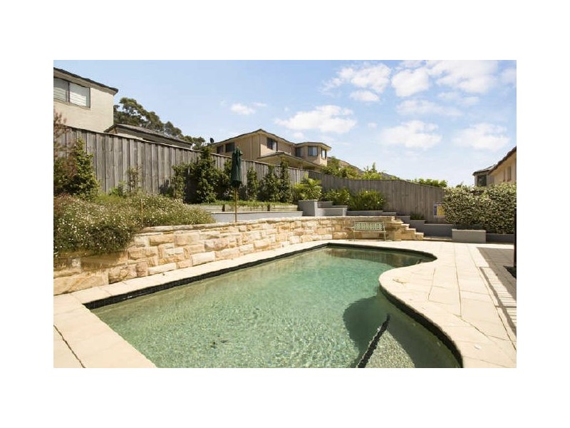 2 St Andrews Close, Belrose NSW 2085