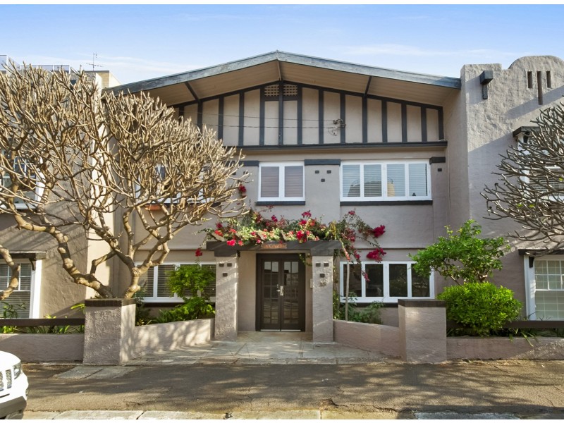 8/15 Upper Gilbert Street, Manly NSW 2095