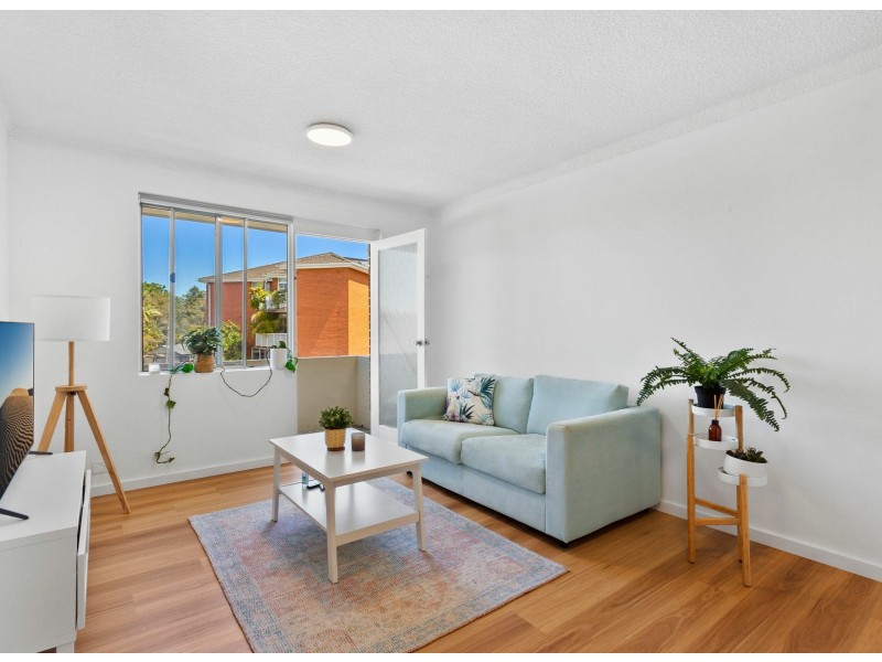9/6 Grafton Crescent, Dee Why NSW 2099