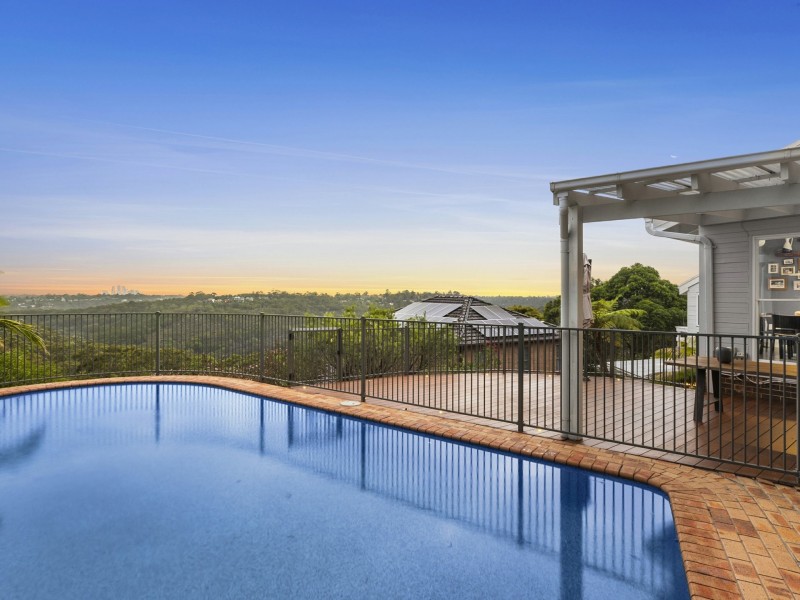10 Chesterman Crescent, Davidson NSW 2085