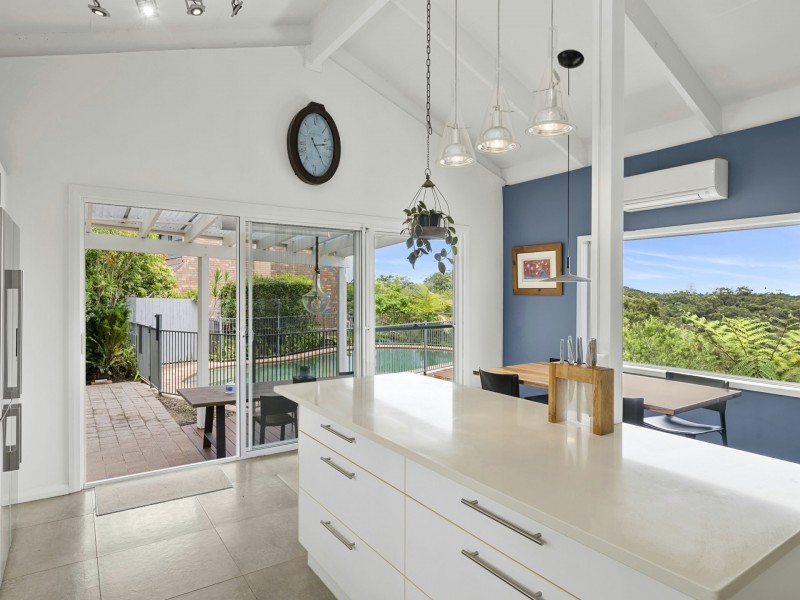 10 Chesterman Crescent, Davidson NSW 2085