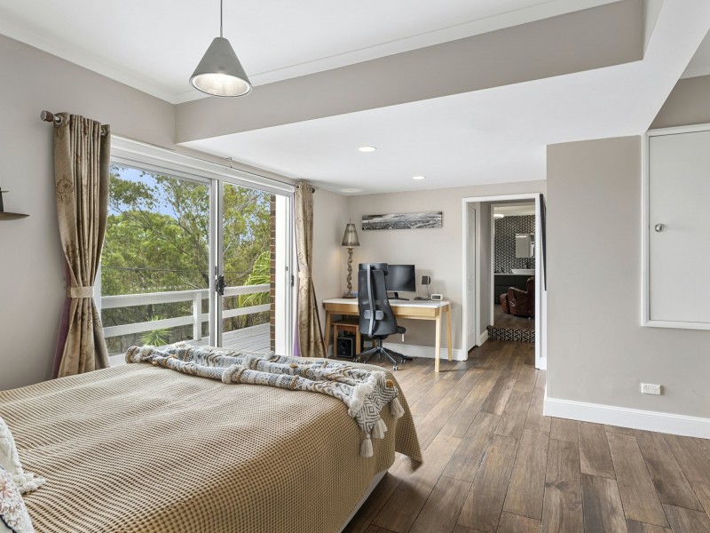 10 Chesterman Crescent, Davidson NSW 2085