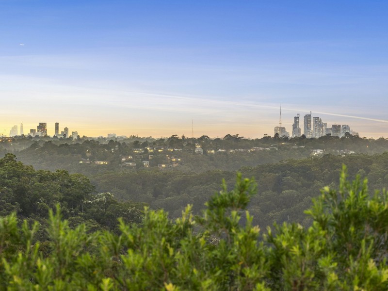 10 Chesterman Crescent, Davidson NSW 2085