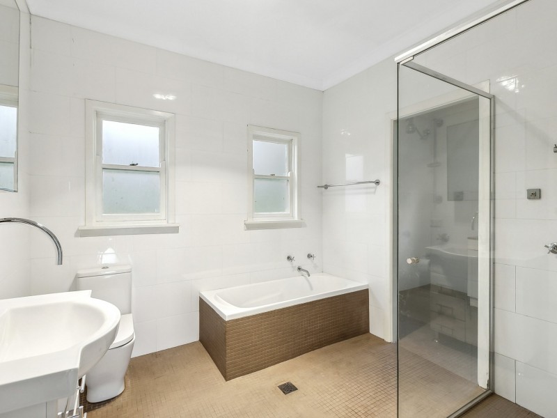 4 Sorlie Road, Frenchs Forest NSW 2086