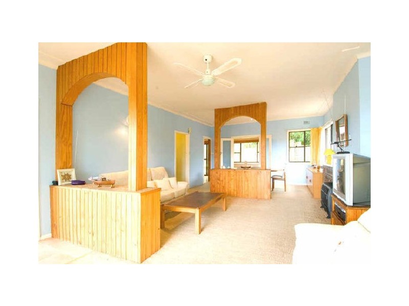 528 Warringah Road, Frenchs Forest NSW 2086