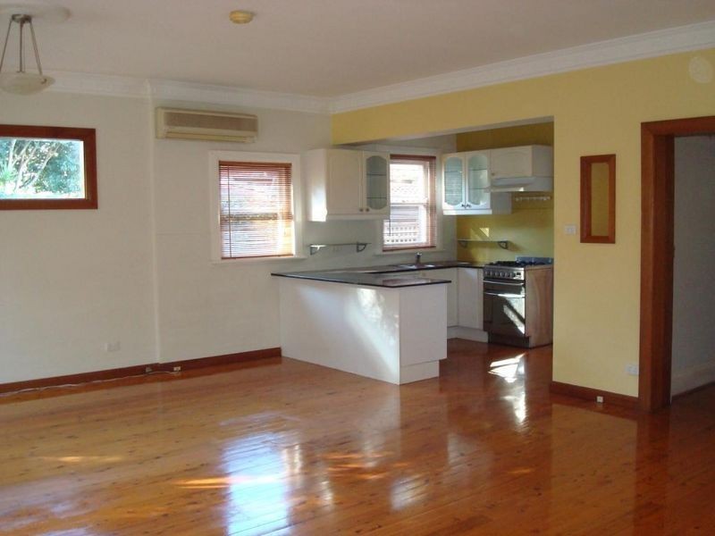 27 Kempbridge Avenue, Seaforth NSW 2092