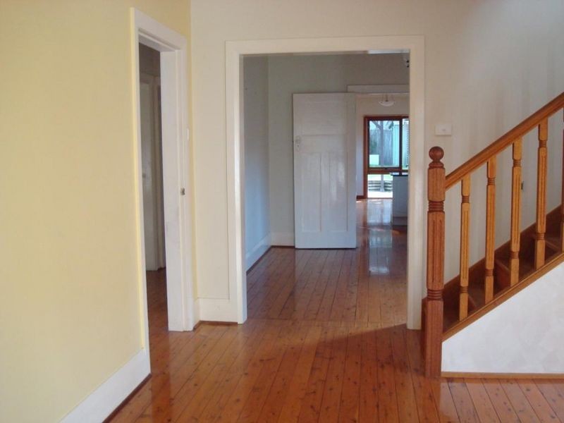 27 Kempbridge Avenue, Seaforth NSW 2092