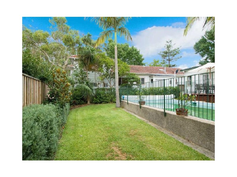 560 Warringah Road, Forestville NSW 2087