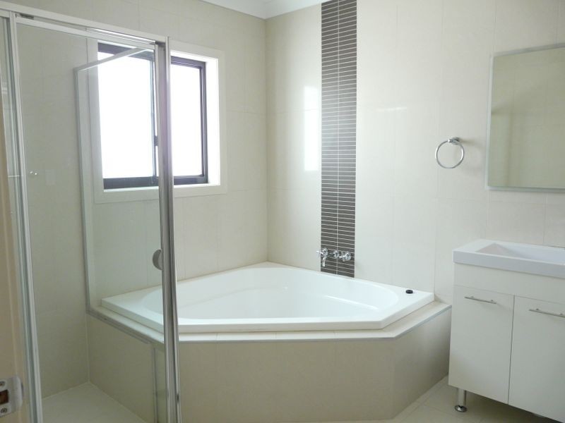 10 Laurie Place, Belrose NSW 2085