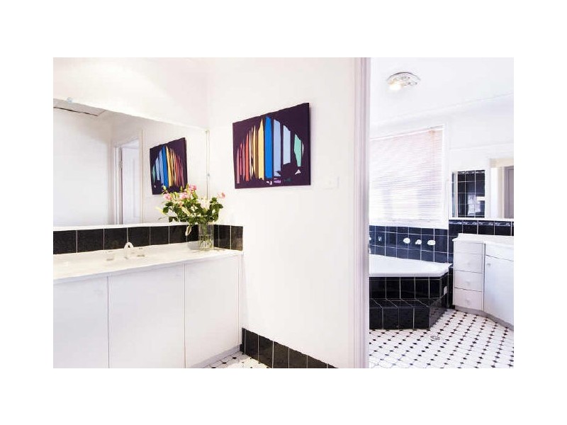 22 Davidson Avenue, Forestville NSW 2087