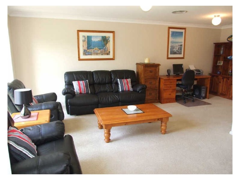 2/11 Niven Place, Belrose NSW 2085