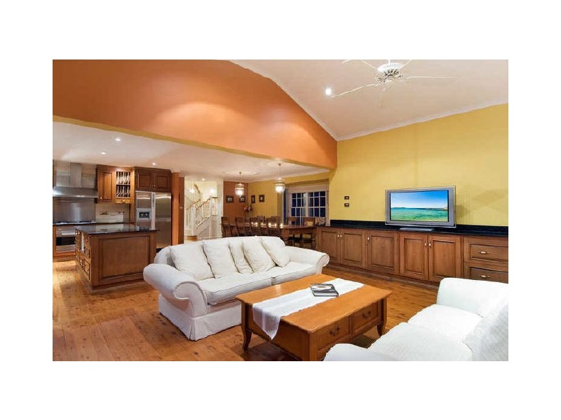 13 Rupari Place, Belrose NSW 2085