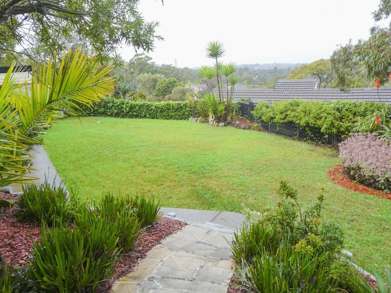 9 Alt Crescent, Davidson NSW 2085