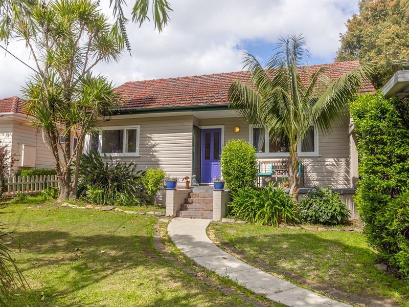 11 Ferguson Street, Forestville NSW 2087