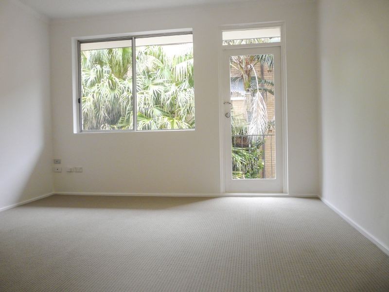 10/8 Avon Road, Dee Why NSW 2099