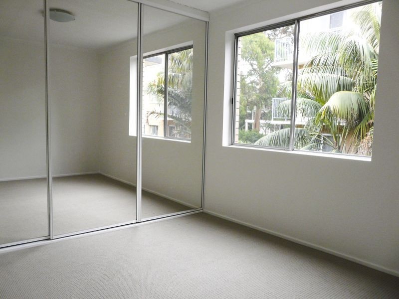 10/8 Avon Road, Dee Why NSW 2099