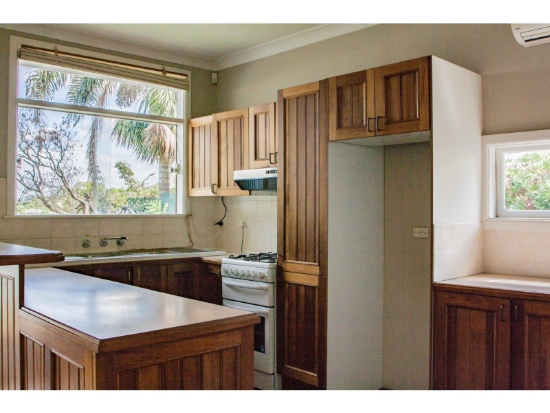 12 Forestville Avenue, Forestville NSW 2087