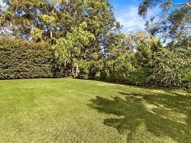 11 Forest Glen Crescent, Belrose NSW 2085