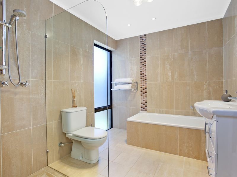 8 Warili Road, Frenchs Forest NSW 2086