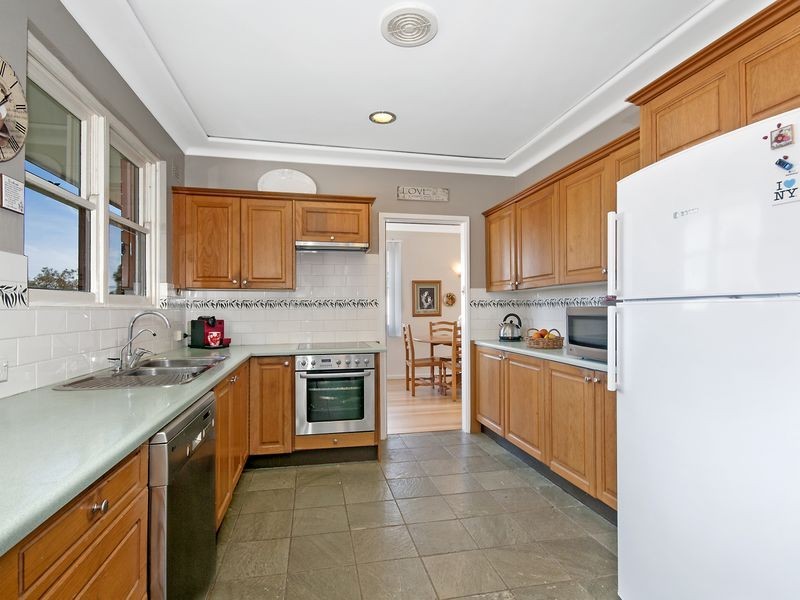 30 Springvale Avenue, Frenchs Forest NSW 2086