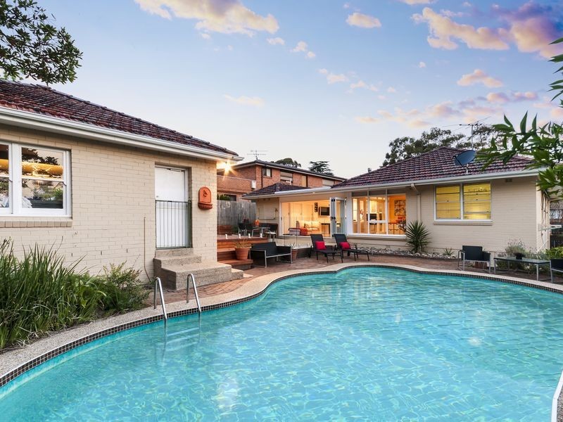 4 Deakin Street, Forestville NSW 2087