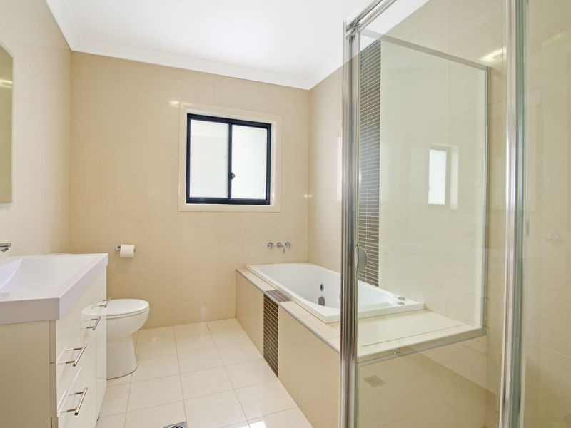 10 Laurie Place, Belrose NSW 2085