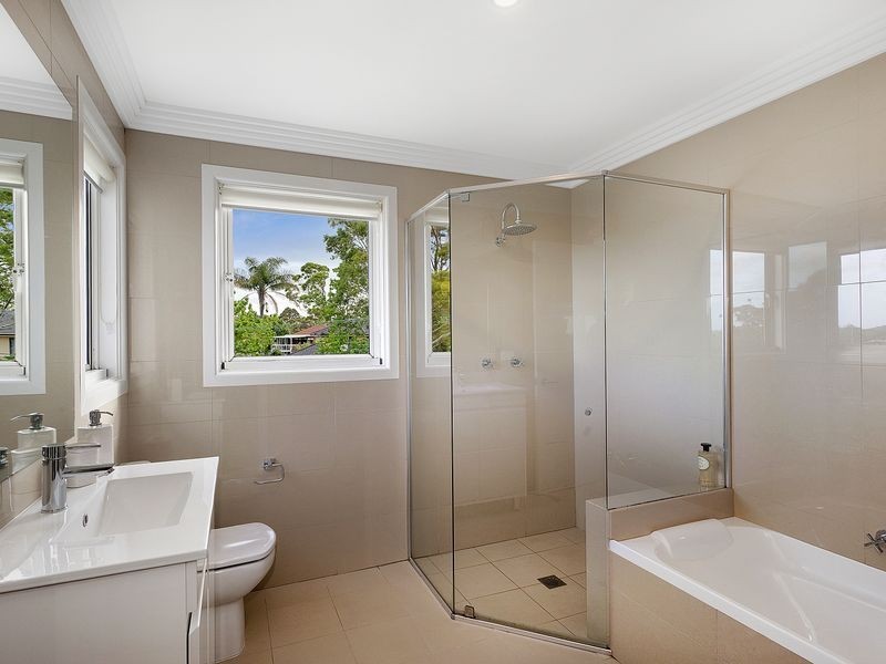 10 Carlow Crescent, Killarney Heights NSW 2087