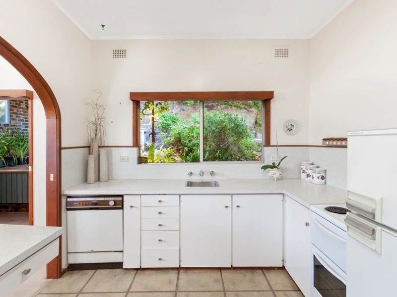 84 Nandi Avenue, Frenchs Forest NSW 2086