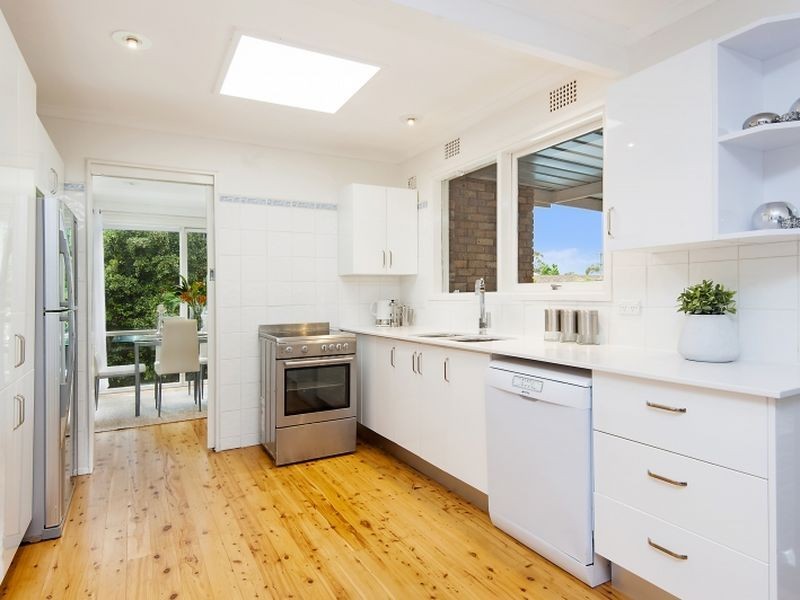 9 Lockhart Place, Belrose NSW 2085