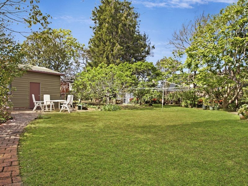 36 Pringle Avenue, Belrose NSW 2085