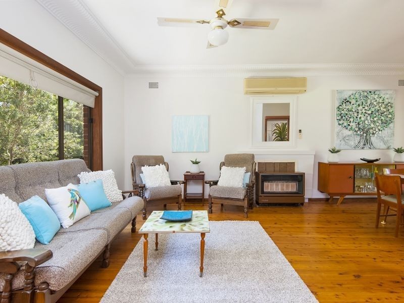 2 Newton Parade, Forestville NSW 2087