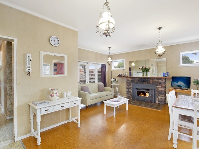 94 Cook Street, Forestville NSW 2087