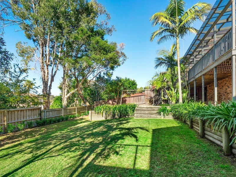 22 Halloran Avenue, Davidson NSW 2085