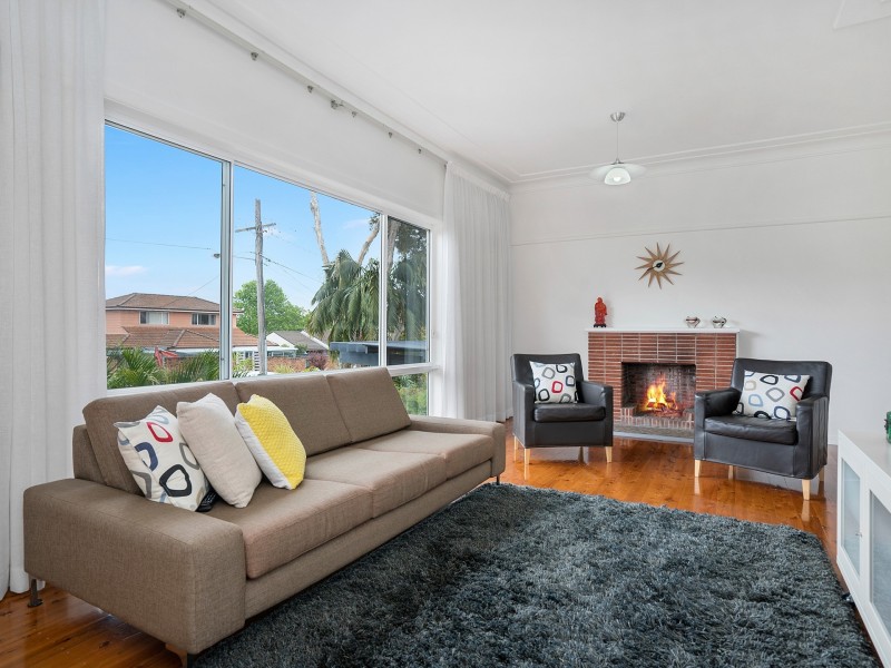 6 Neale Avenue, Forestville NSW 2087