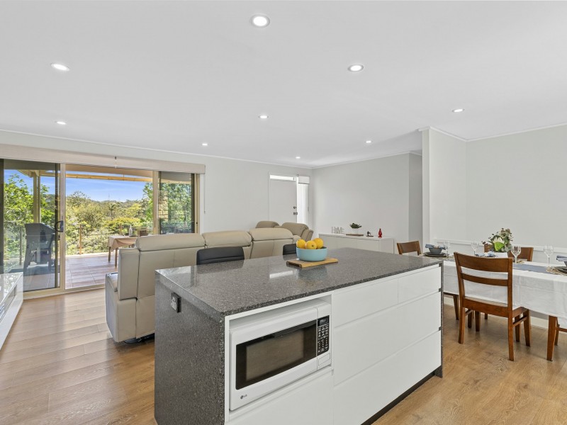 8 Garie Place, Frenchs Forest NSW 2086