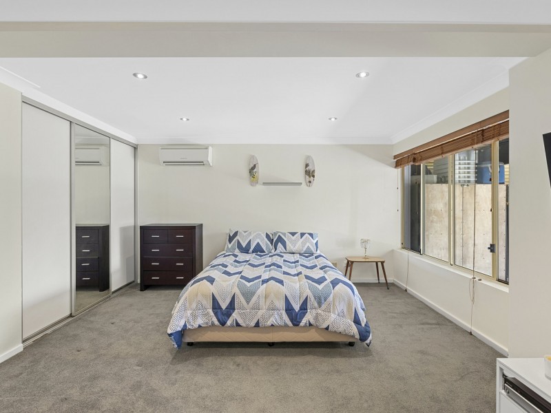 8 Garie Place, Frenchs Forest NSW 2086