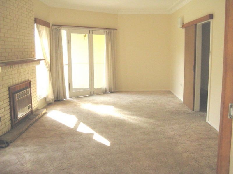 9 Woodlands Road, Forestville NSW 2087