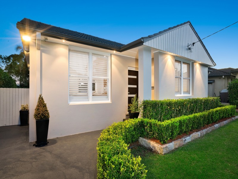 35 Karingal Crescent, Frenchs Forest NSW 2086