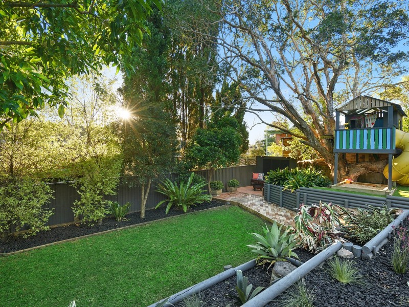 17 Sunset Place, Frenchs Forest NSW 2086