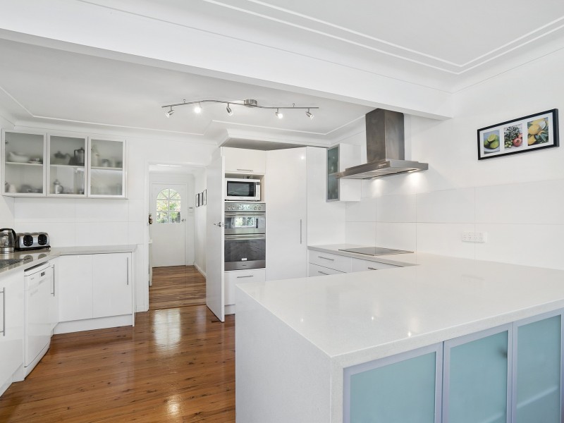 28 Hakea Avenue, Frenchs Forest NSW 2086