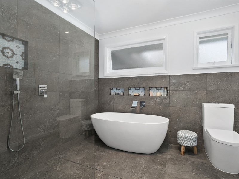 28 Hakea Avenue, Frenchs Forest NSW 2086